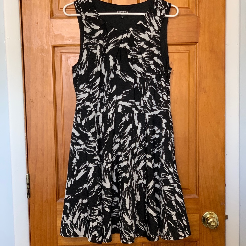 Express flowy midi dress
